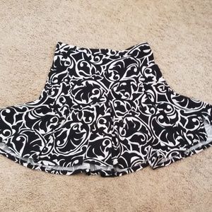 On Carnaby stretch skirt. Size small